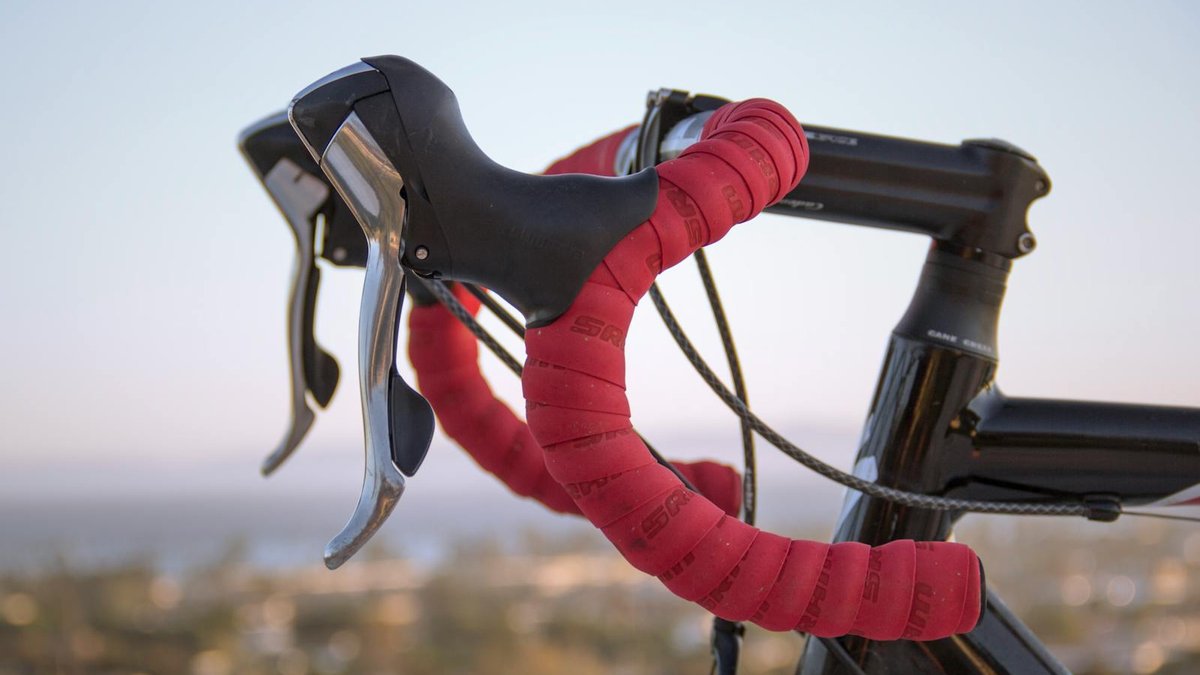 Cintre de vélo de route en gros plan